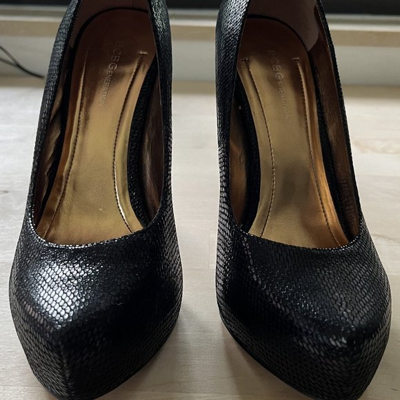 BCBGeneration Black Lizard Penni Platform Stiletto Leather Pumps Women Size 8M - Picture 1 of 6